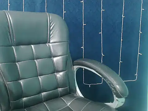 Yashi online show from 11/10/25, 03:06