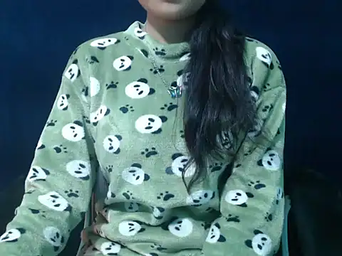 Snapshot of Yashi chatting on 01/19/26, 03:38 Yashi online show from 01/19/26, 03:38