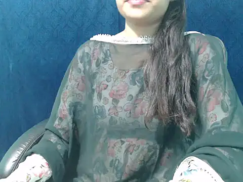 Snapshot of Yashi chatting on 10/01/25, 03:38 Yashi online show from 10/01/25, 03:38