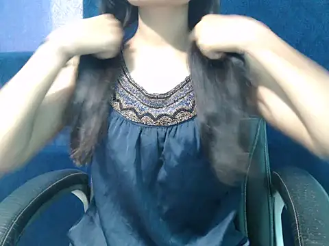 Yashi online show from 10/27/25, 08:37