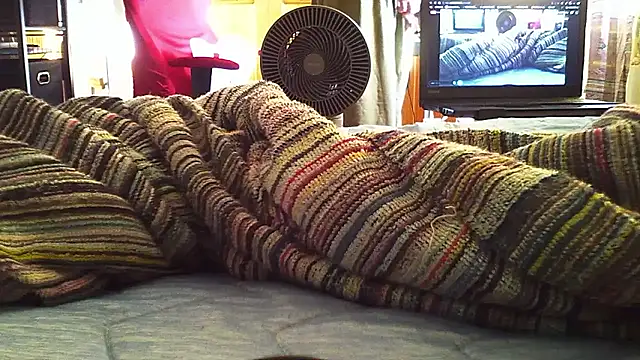 qoooqing67 online show from 11/09/25, 11:53