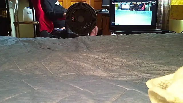 qoooqing67 online show from 11/08/25, 11:41