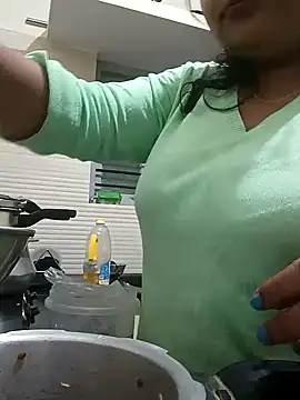 Snapshot of Ashwini_Gowda_91 chatting on 01/09/25, 03:12 Ashwini Gowda 91 online show from 01/09/25, 03:12