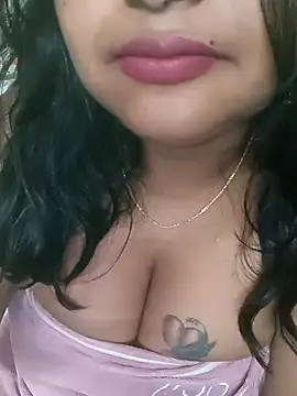 Snapshot of Ashwini_Gowda_91 chatting on 12/21/24, 06:33 Ashwini Gowda 91 online show from 12/21/24, 06:33