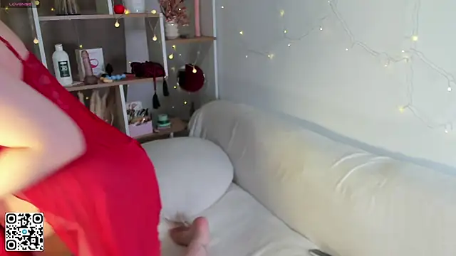 Lif love online show from 12/17/25, 03:06