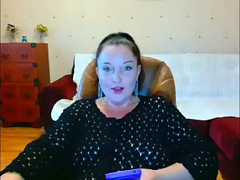 Alice3694 online show from 09/17/25, 06:15