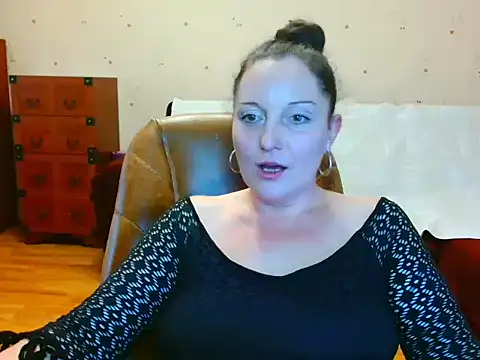 Alice3694 online show from 02/01/25, 11:10