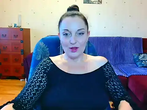 Alice3694 online show from 03/01/26, 06:57