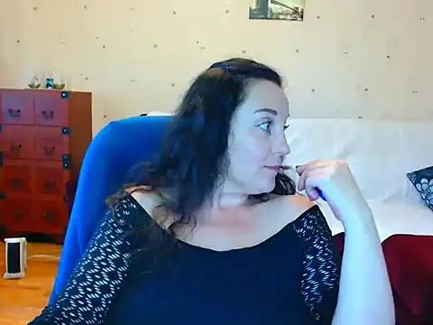 Alice3694 online show from 05/07/26, 06:39