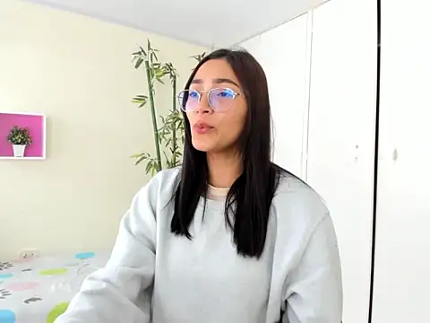 ASIAM BRUNET online show from 01/11/26, 03:52