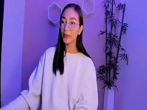 ASIAM BRUNET online show from 02/11/26, 11:21