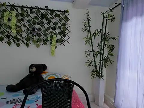 ASIAM BRUNET online show from 09/26/25, 01:51