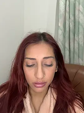 julialupato1606 online show from 02/05/26, 09:21