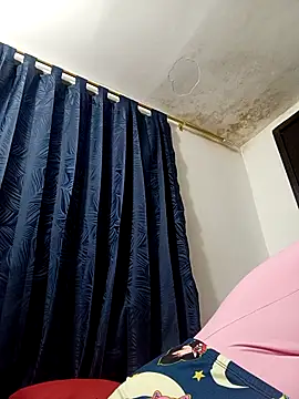 Snapshot of sarati_rado chatting on 10/07/25, 10:33 sarati rado online show from 10/07/25, 10:33