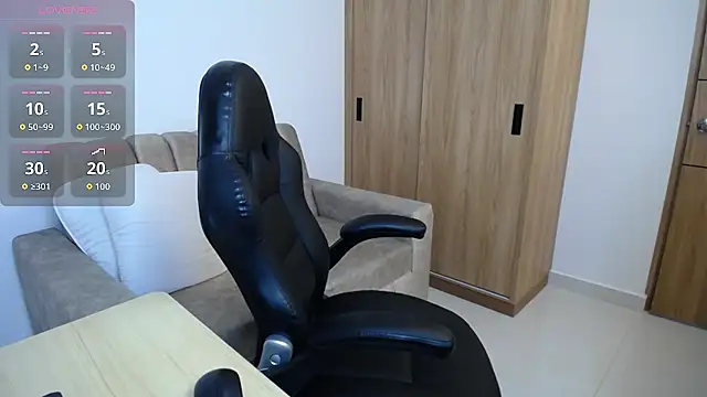 karoll marquez online show from 04/08/26, 08:10