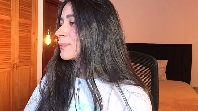 ChloeTurner  online show from 04/03/26, 01:17