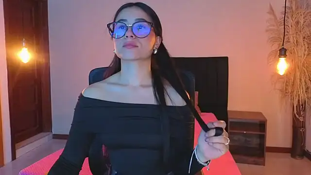 ChloeTurner  online show from 02/06/26, 08:16