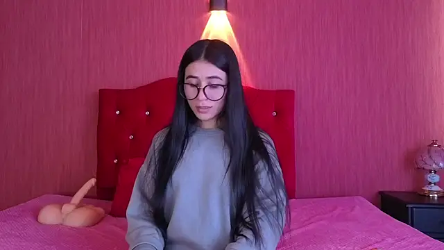 ChloeTurner  online show from 11/15/25, 08:02