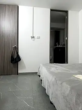 ChloeTurner  online show from 11/18/25, 06:33