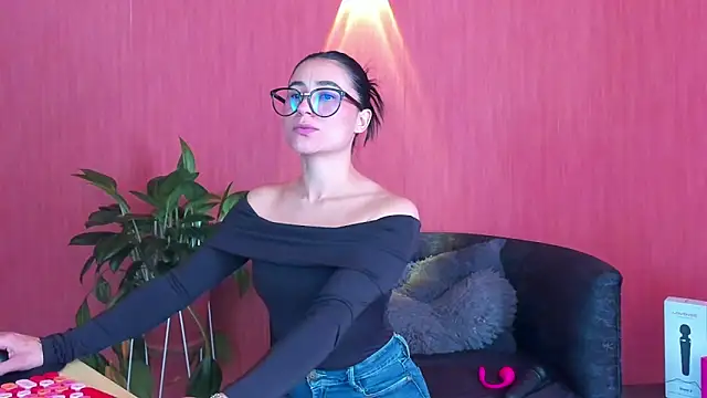 ChloeTurner  online show from 03/21/26, 06:45