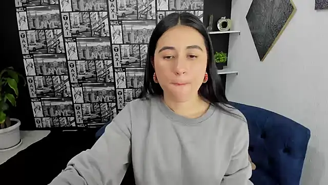 ChloeTurner  online show from 03/18/25, 05:55