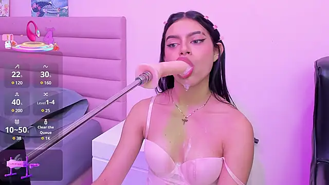 Snapshot of isabella_santos1 chatting on 03/02/25, 12:03 isabella santos1 online show from 03/02/25, 12:03