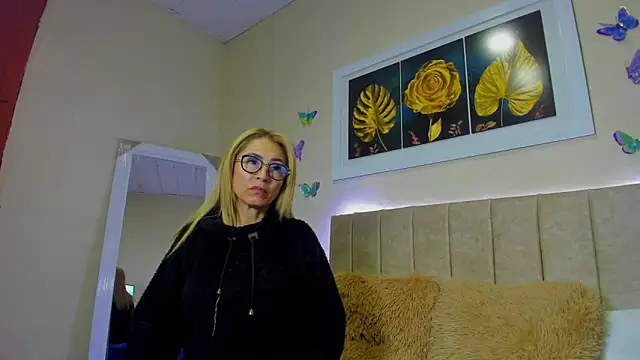 emagarcia online show from 09/26/25, 11:06