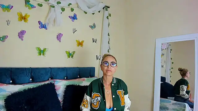 emagarcia online show from 09/20/25, 07:41