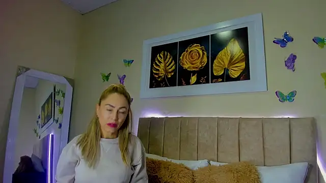 emagarcia online show from 09/28/25, 10:44