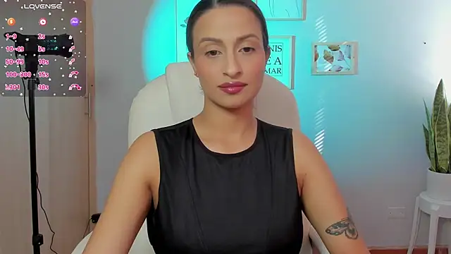 Elena Ruiz online show from 02/26/25, 08:47