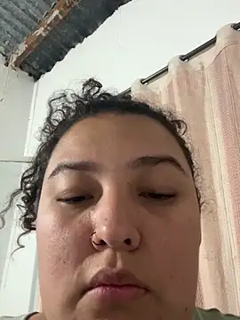 cutiepeach online show from 10/06/25, 12:56