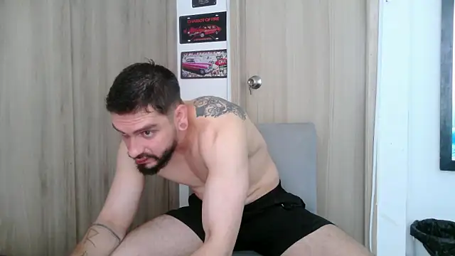 Aaron kwok28 online show from 03/05/26, 10:05