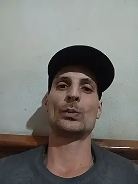 sebasosa84 online show from 06/30/26, 04:40