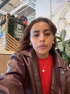 Katee Jones online show from 11/30/25, 08:20