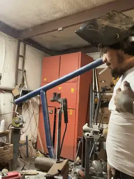 yomanfriend online show from 12/19/24, 05:40