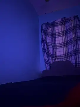 yomanfriend online show from 10/24/25, 05:39