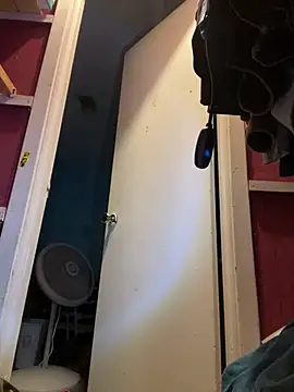 yomanfriend online show from 02/14/25, 06:56