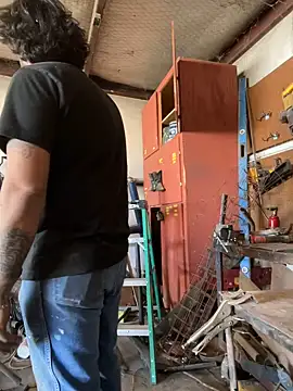 yomanfriend online show from 12/28/24, 07:43