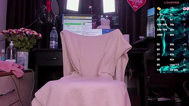 Raissa sky26 online show from 12/05/25, 03:38