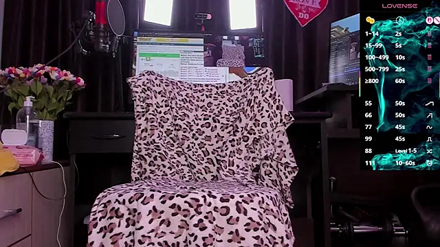 Raissa sky26 online show from 11/09/25, 03:32