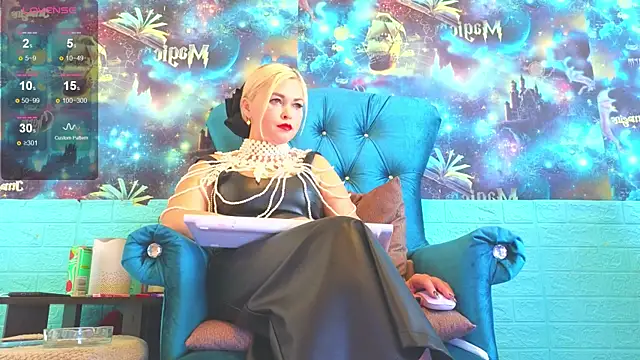 Snow Goddess online show from 10/12/25, 03:41