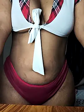 Snapshot of susmithasushi81 chatting on 10/20/25, 03:12 susmithasushi81 online show from 10/20/25, 03:12