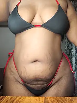 Snapshot of susmithasushi81 chatting on 10/13/25, 05:25 susmithasushi81 online show from 10/13/25, 05:25