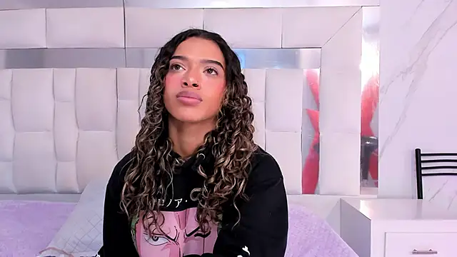 BritneyCollins online show from 10/07/25, 12:06