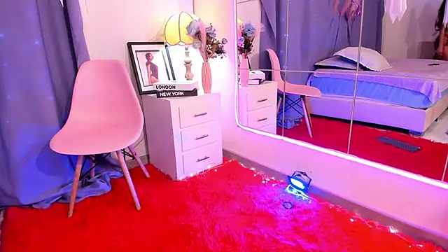 BritneyCollins online show from 10/28/25, 12:04