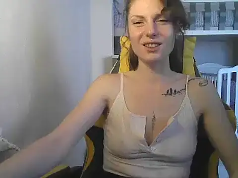 Snapshot of Feli_blue chatting on 03/06/25, 11:58 Feli blue online show from 03/06/25, 11:58