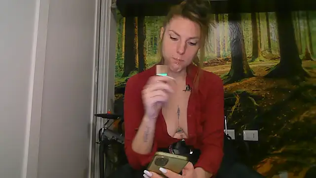 Feli blue online show from 12/18/25, 09:25