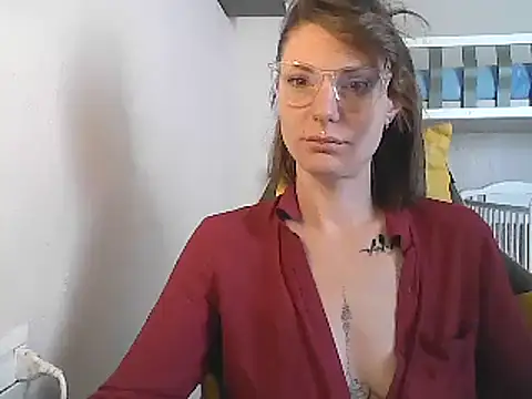 Snapshot of Feli_blue chatting on 03/20/25, 09:15 Feli blue online show from 03/20/25, 09:15