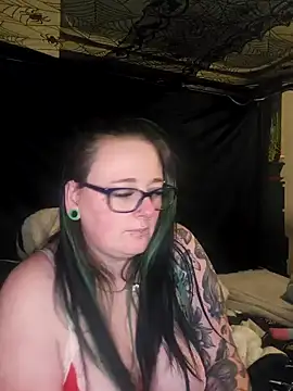 Bunny Cummings online show from 12/16/25, 12:26