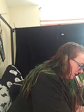 Bunny Cummings online show from 10/11/25, 03:02